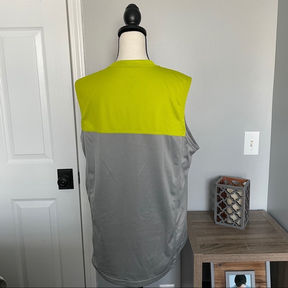 Mens Nike Dri Fit Tank - Picture 2 of 6